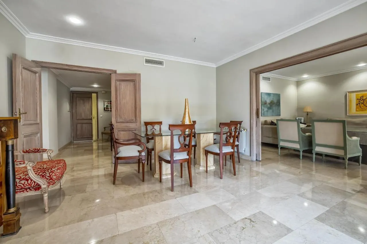 Апартаменты Apartamento Los Tilos & Parking & Piscina Кордова