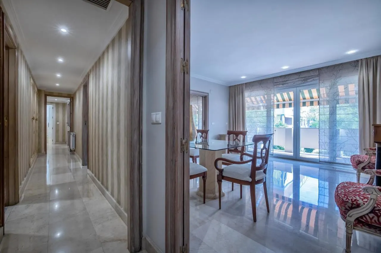 Apartamento Los Tilos & Parking & Piscina Кордова